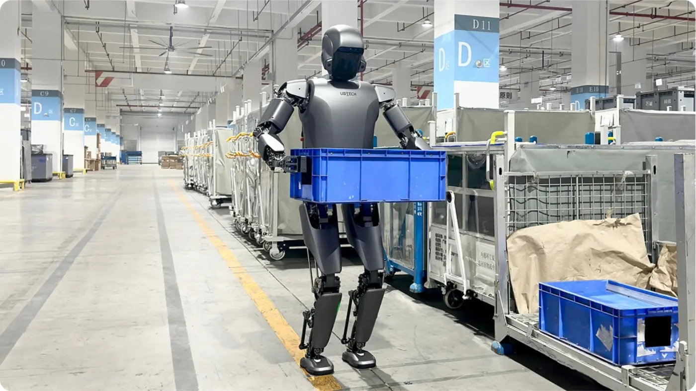 robot in the factory