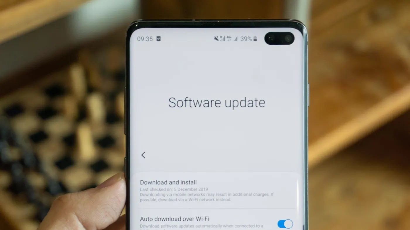 A Samsung Galaxy smartphone displaying the Software update settings screen